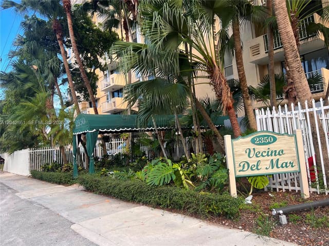2350 NE 135th Street 209, North Miami, FL 33181