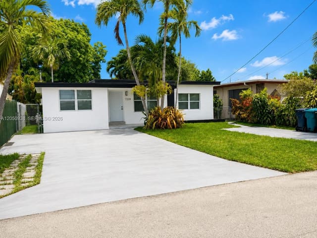 7239 NW 3rd Street, Winona Park 1st, Miami, FL