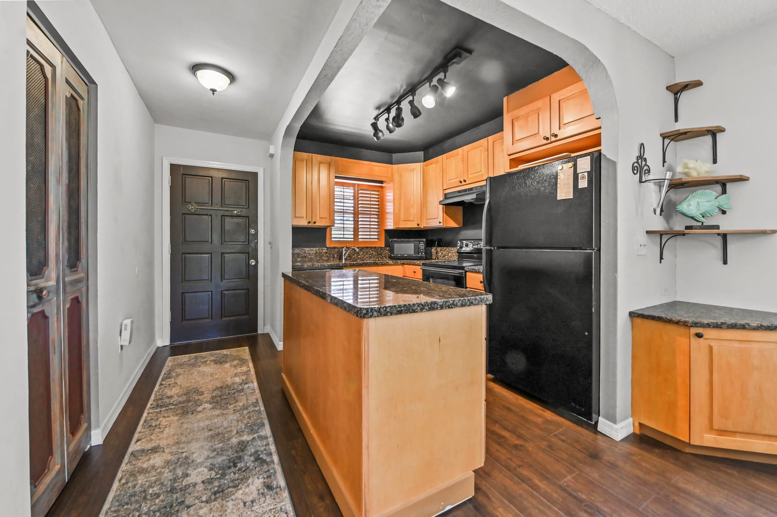 308 Golfview Road 101 — photo 5