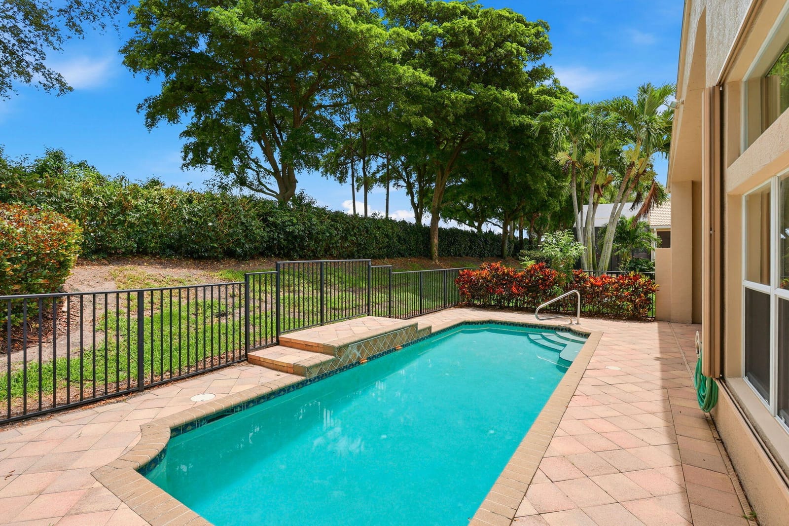 7007 Imperial Beach Circle, Delray Beach, FL 33446