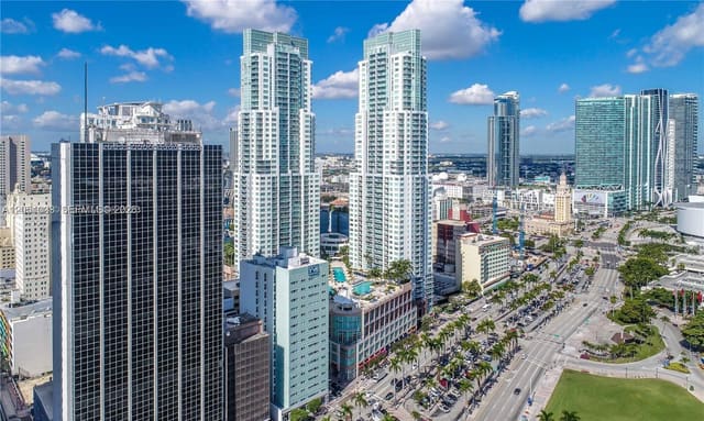 253 NE 2nd Street 2510, Miami, FL 33132