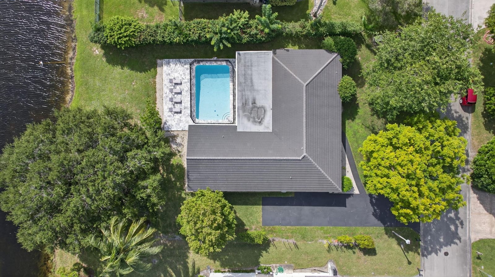 2421 NW 114th Avenue — photo 3