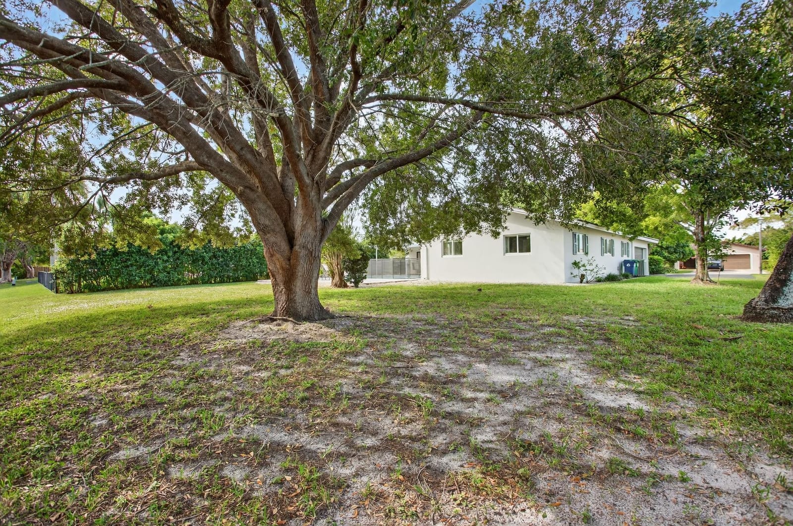 2421 NW 114th Avenue — photo 8