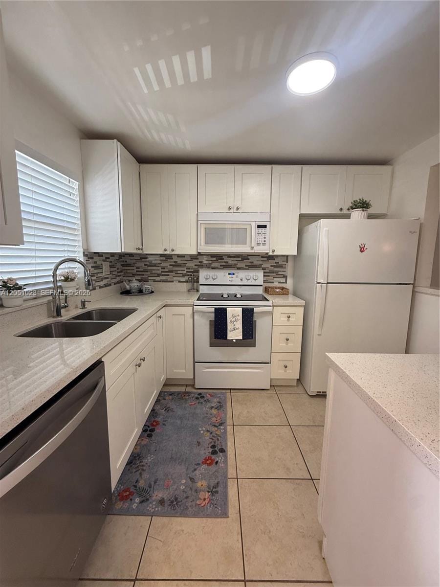 9540 Sunrise Lakes Boulevard 208 — photo 5