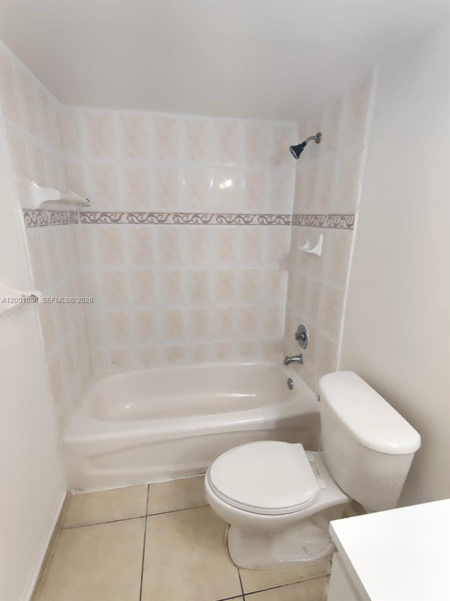 666 W 81st Street 414, Hialeah, FL 33014 photo 11