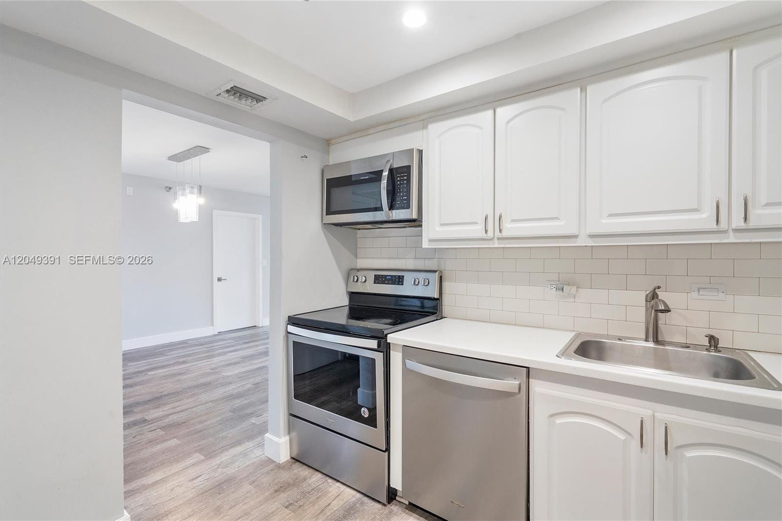 20515 E Country Club Drive 2044, Aventura, FL 33180 photo 11