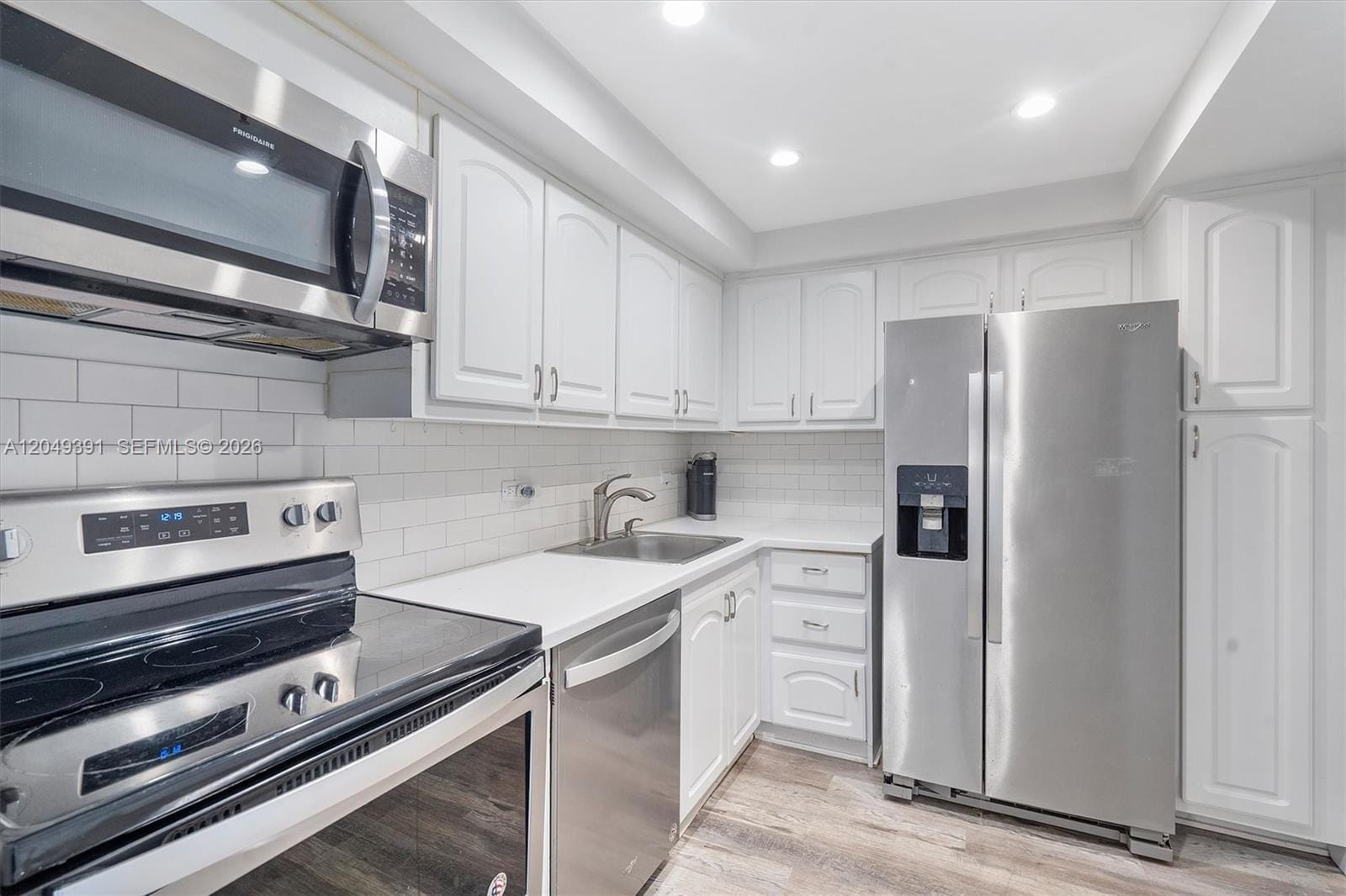 20515 E Country Club Drive 2044, Aventura, FL 33180 photo 12