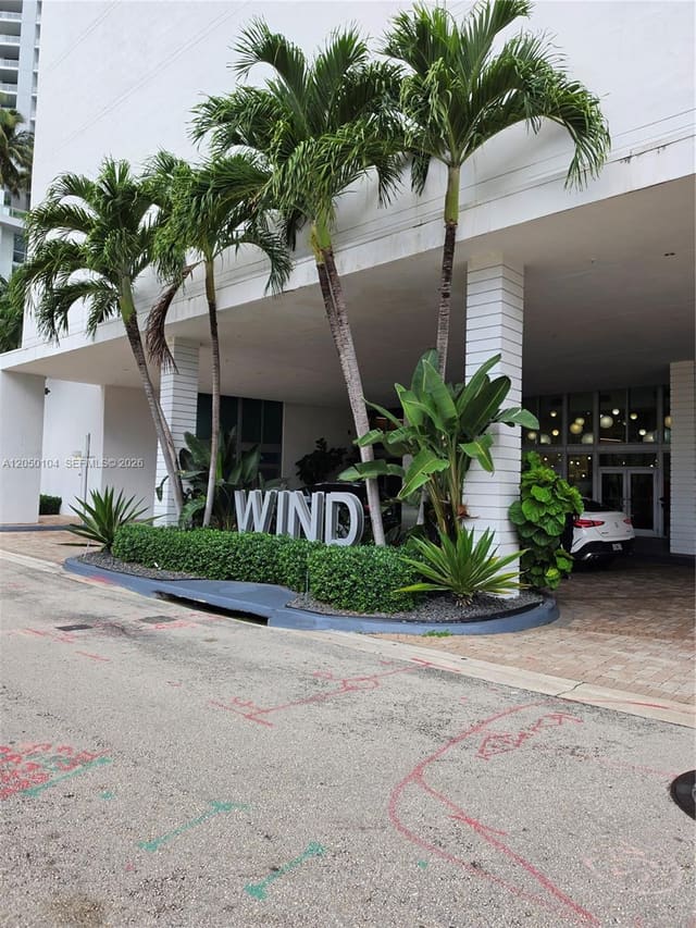 350 S Miami Avenue 3201, Miami, FL 33130