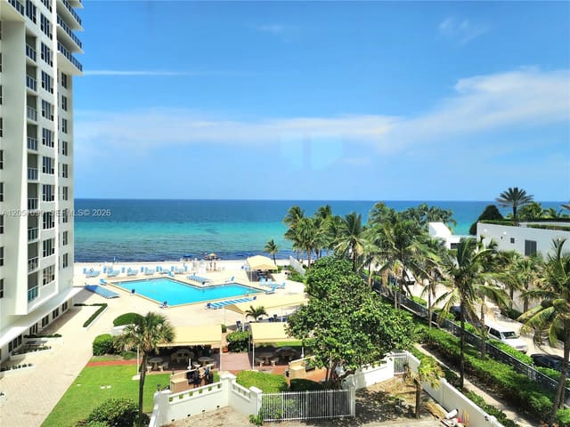 3505 S Ocean Drive 521, Hollywood, FL 33019