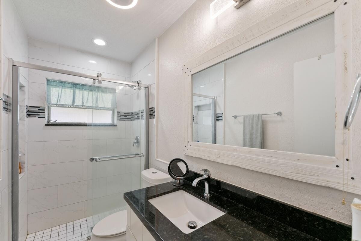 4184 NW 52nd Avenue, Lauderdale Lakes, FL 33319 photo 13