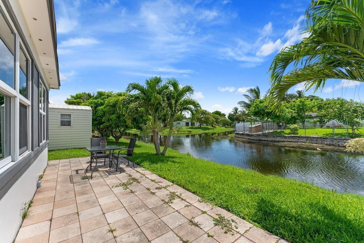4184 NW 52nd Avenue, Lauderdale Lakes, FL 33319 photo 17