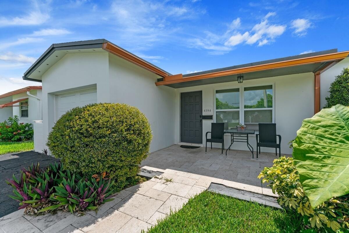 4184 NW 52nd Avenue, Lauderdale Lakes, FL 33319 photo 18