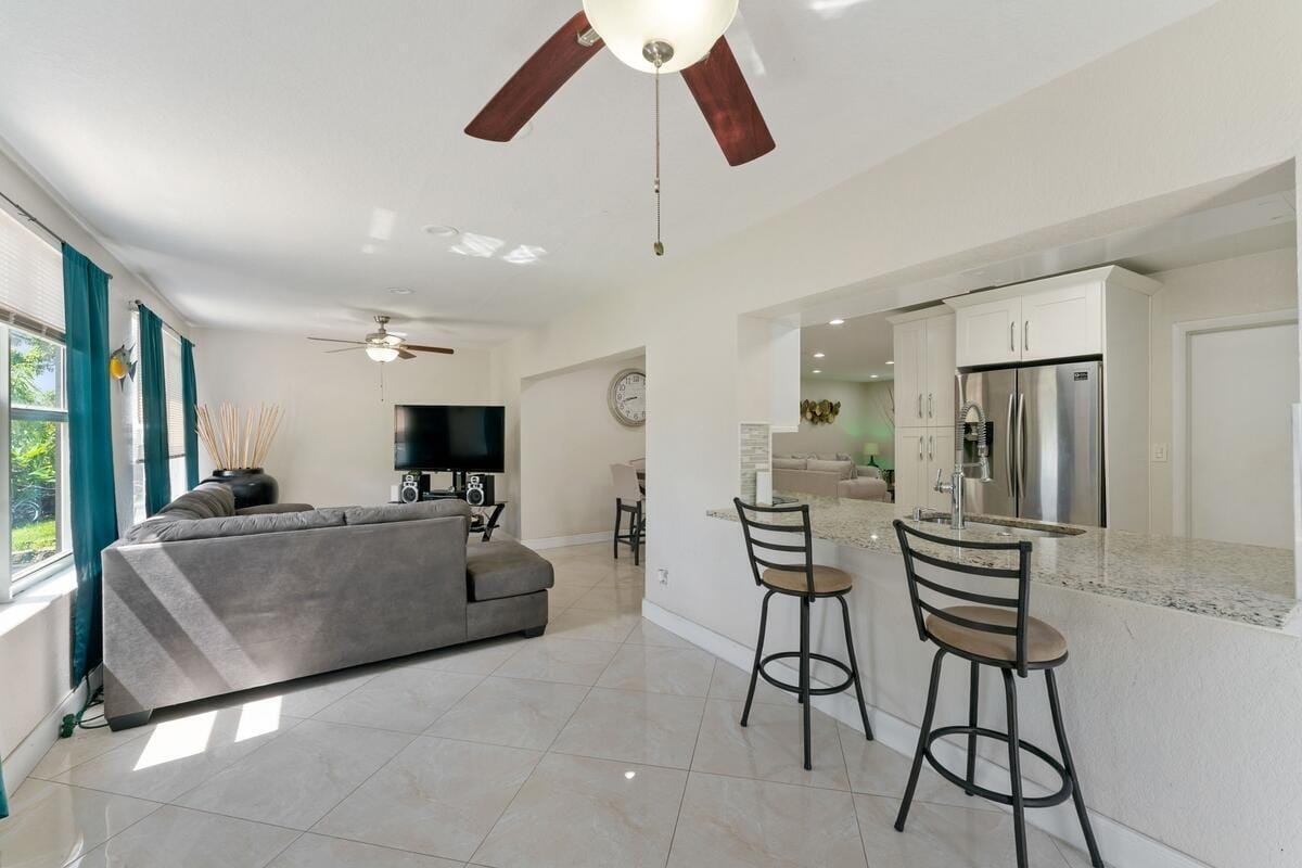 4184 NW 52nd Avenue, Lauderdale Lakes, FL 33319 photo 6