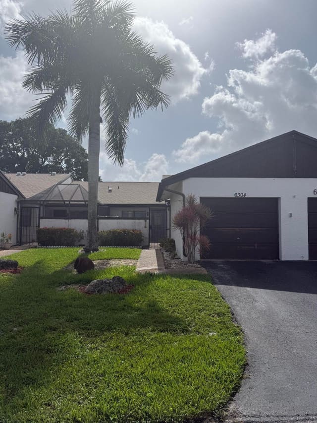 6304 Wedgewood Terrace B8, Wedgewood, Tamarac, FL
