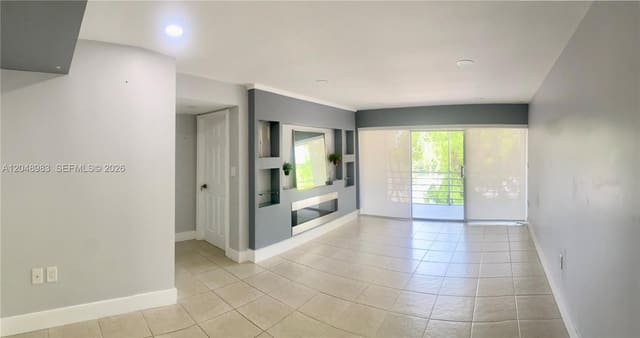 4255 N University Drive 304, Sunrise, FL 33351