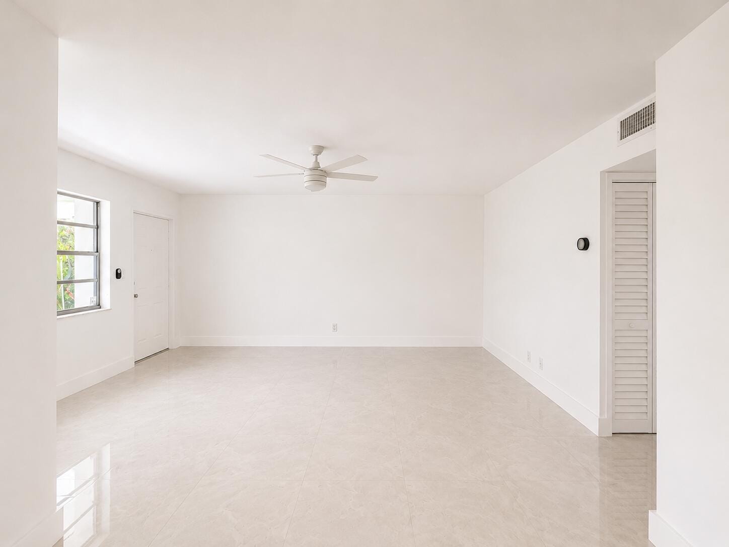 5300 Washington Street G126 — photo 9