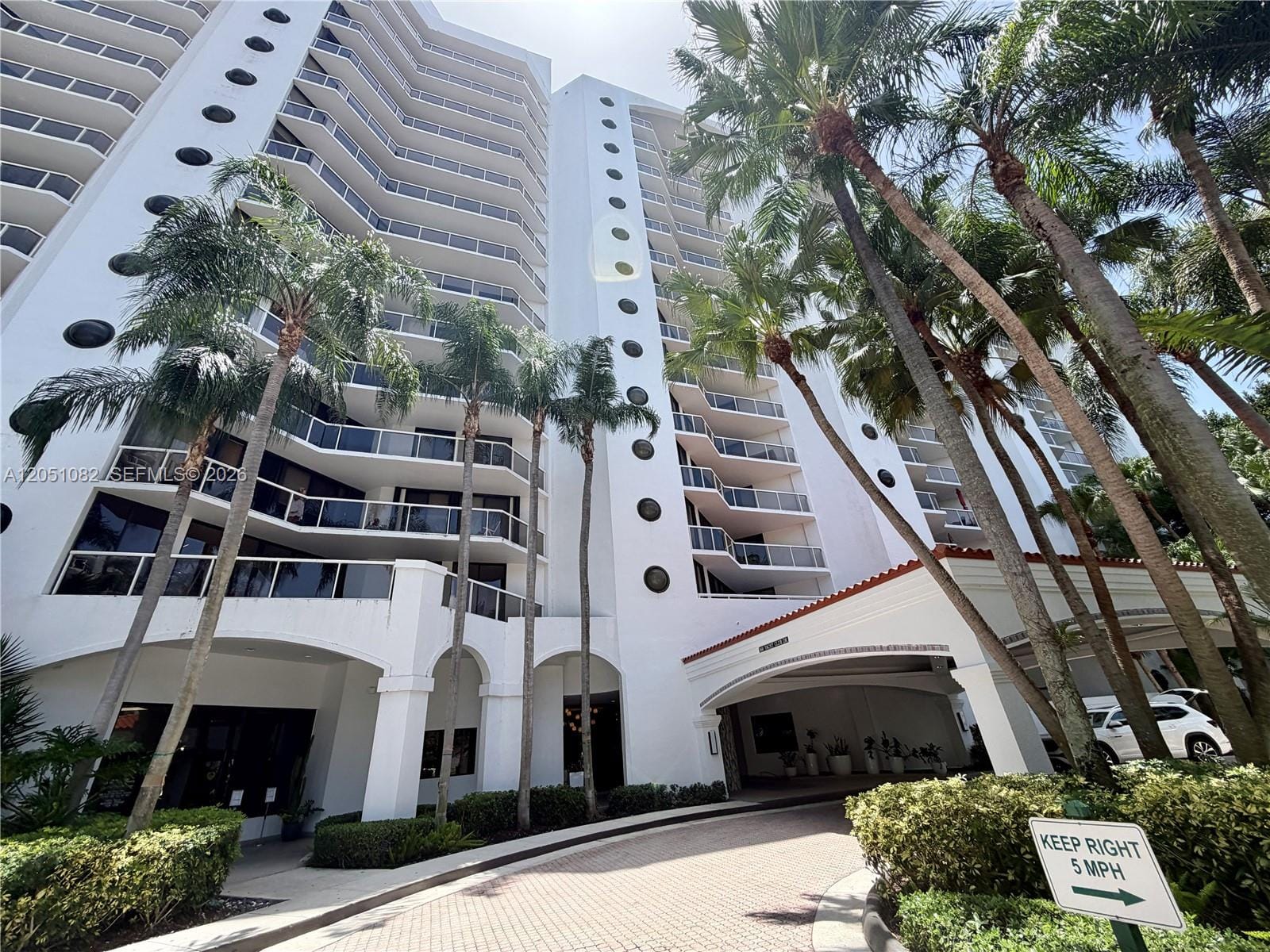 3610 Yacht Club Drive 602