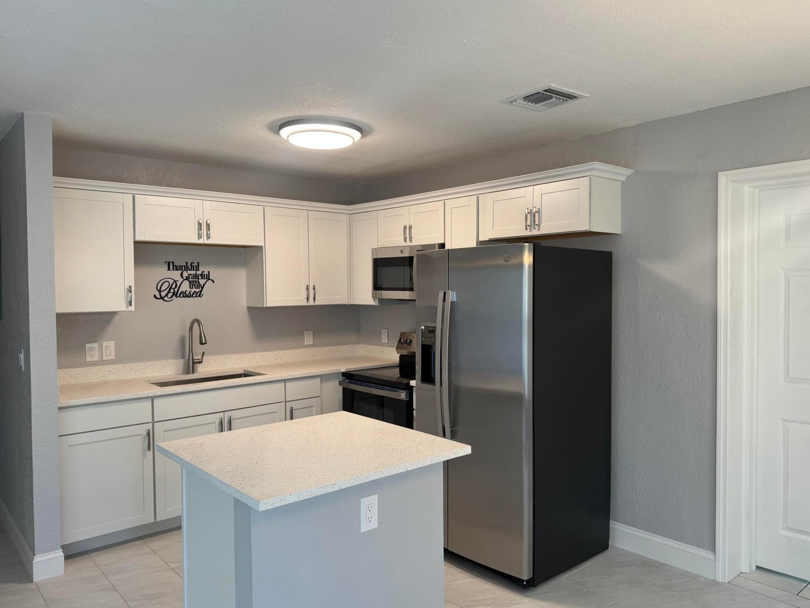 1321 W 3rd Street — photo 5