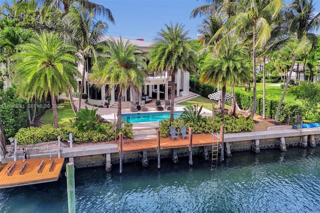 113 Holiday Drive, Golden Isles Estates Firs, Hallandale Beach, FL