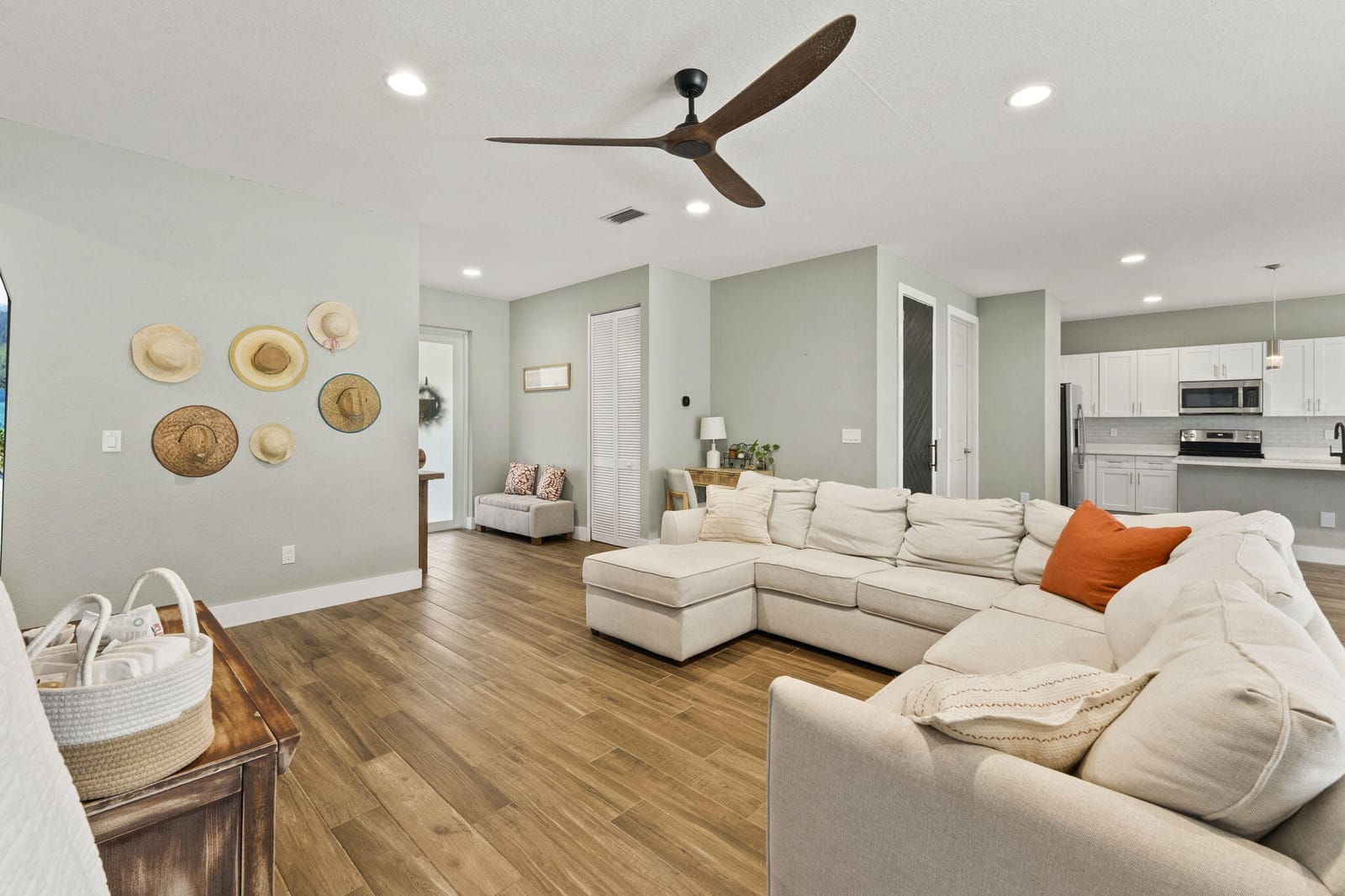 601 SW S Quick Circle — photo 4
