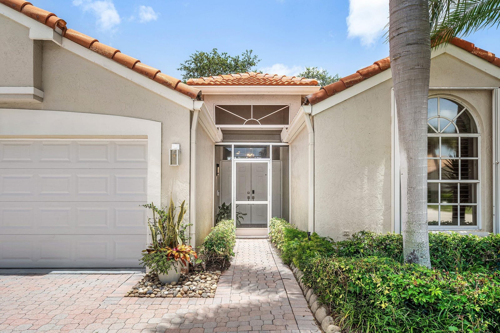 7635 Doubleton Drive — photo 4