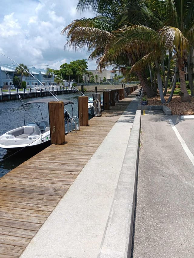 4502 N Federal Highway 231 D, Lighthouse Point, FL 33064