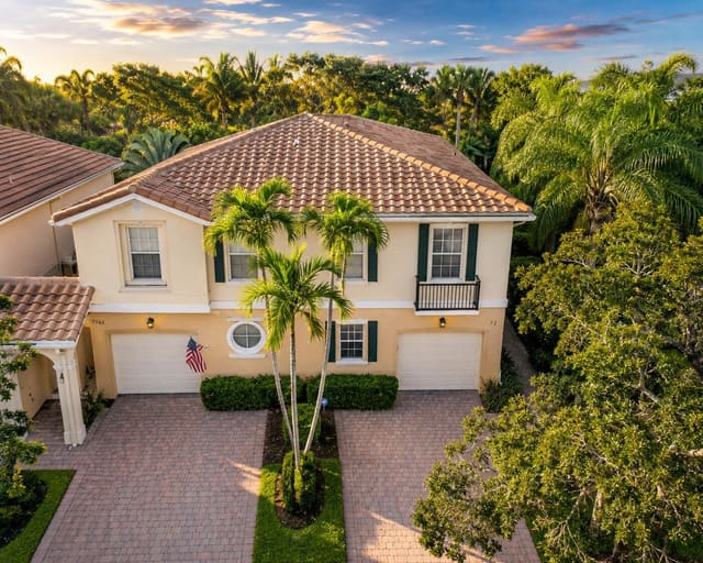 436 Capistrano Drive, Palm Beach Gardens, FL 33410