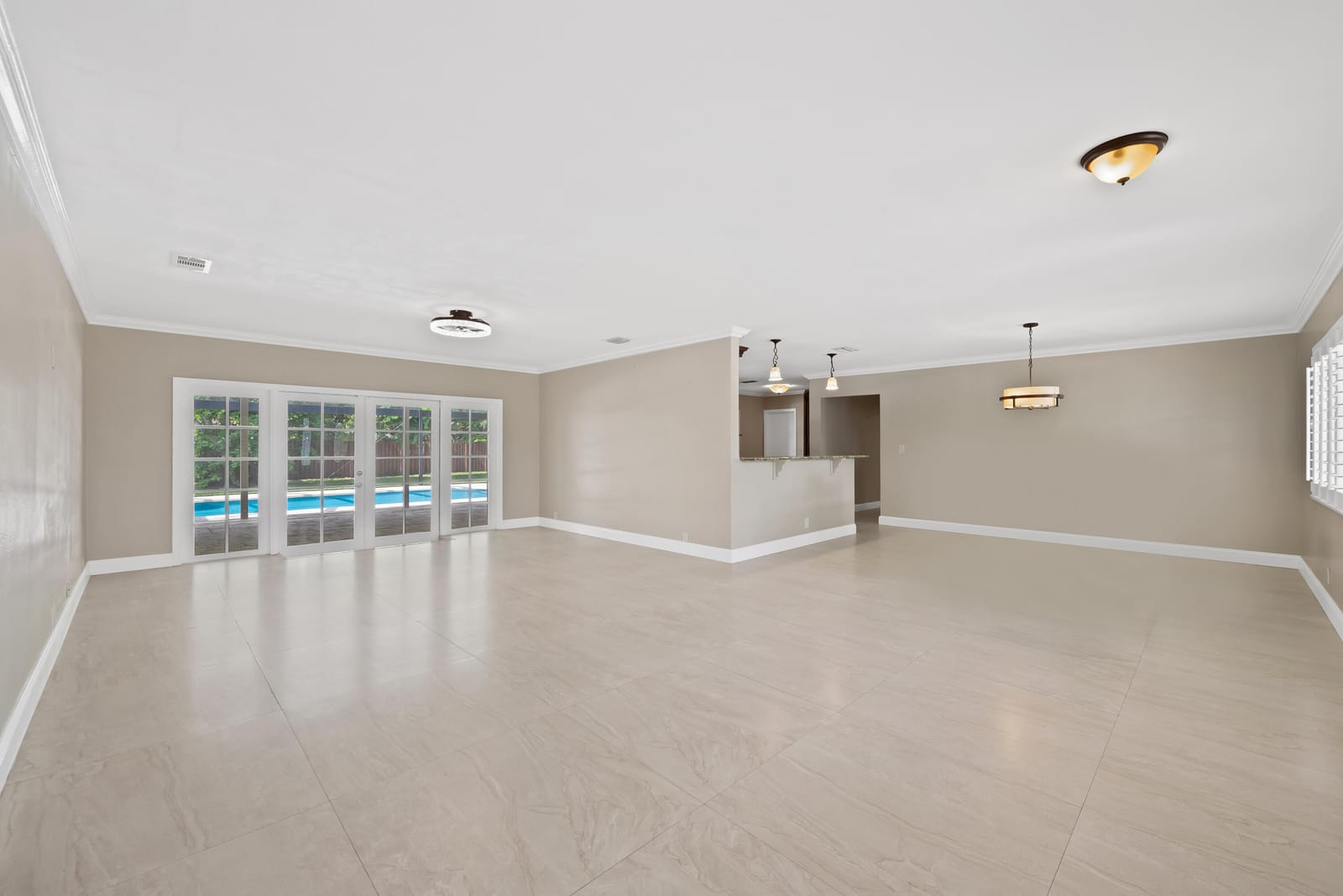 5720 SW 7th Street — photo 3