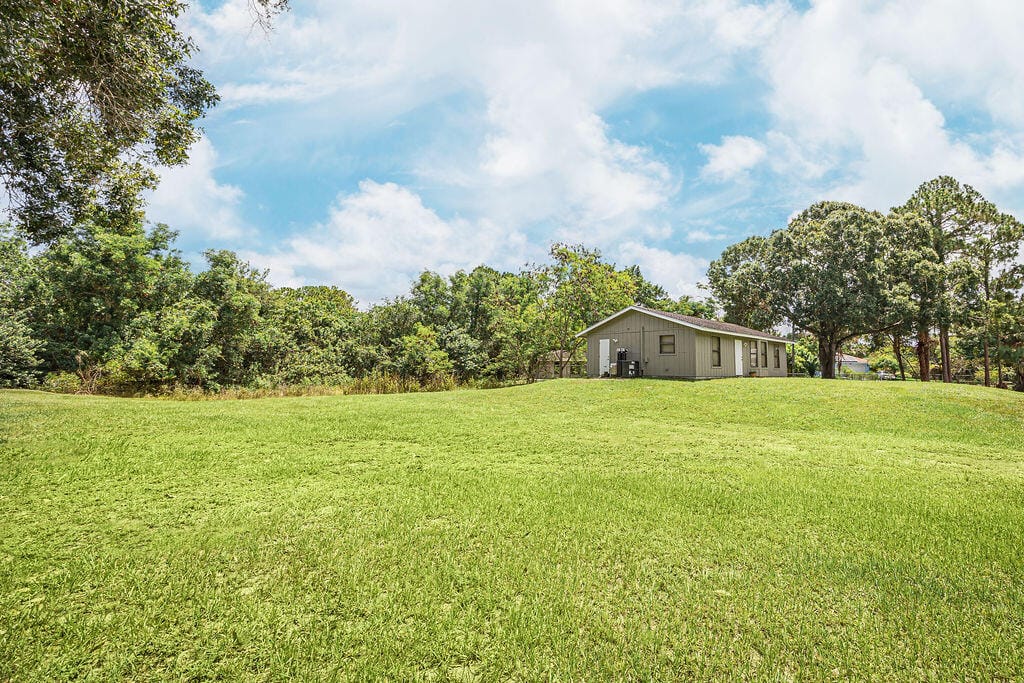 18565 47th Court N, Loxahatchee, FL 33470 photo 13