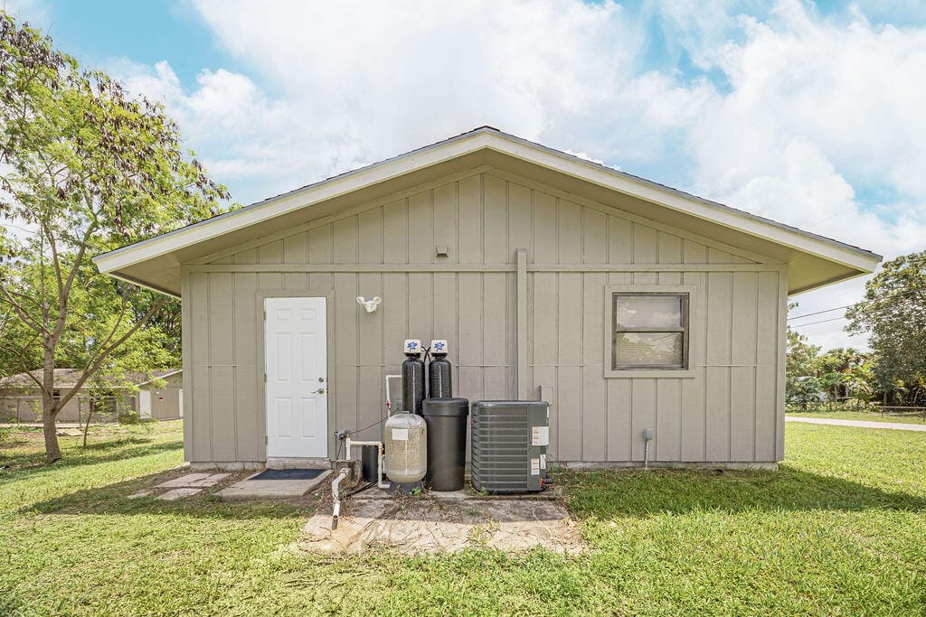 18565 47th Court N, Loxahatchee, FL 33470 photo 14