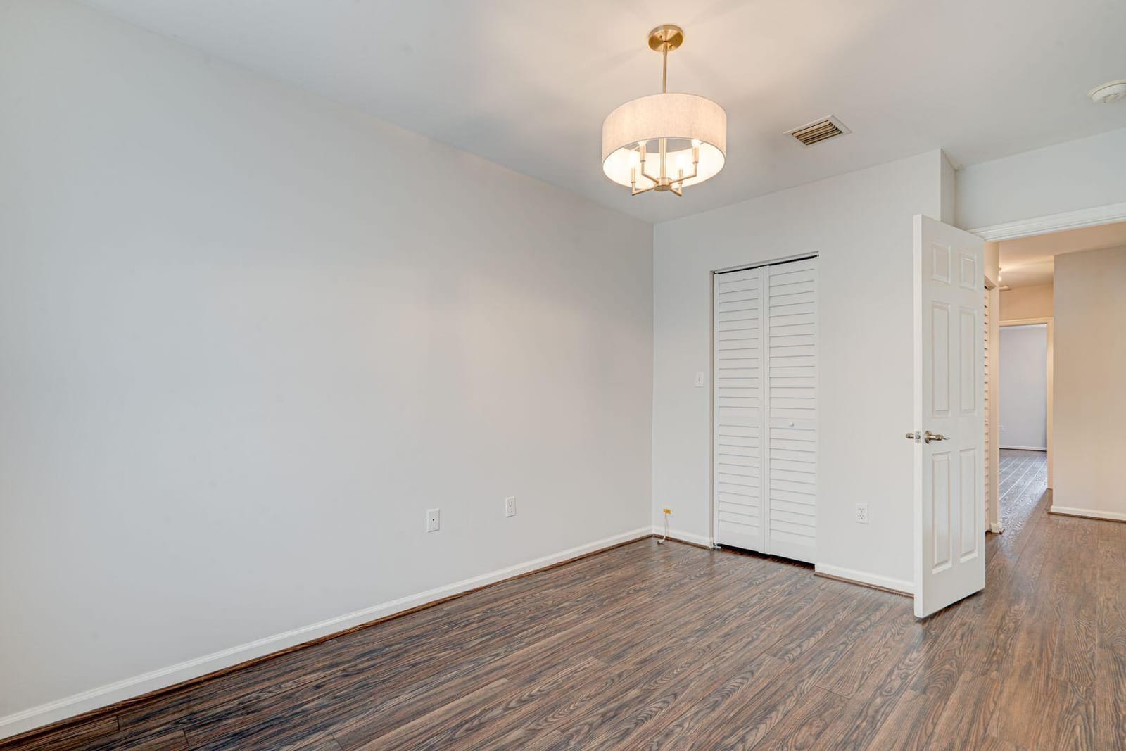 804 SW 4th Avenue — photo 6