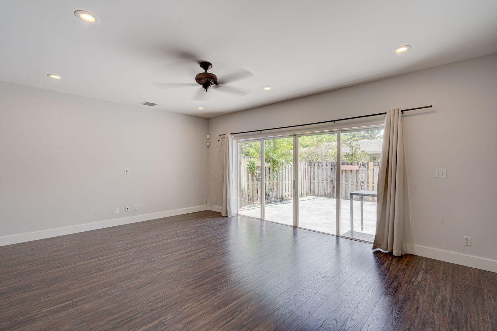 804 SW 4th Avenue — photo 3