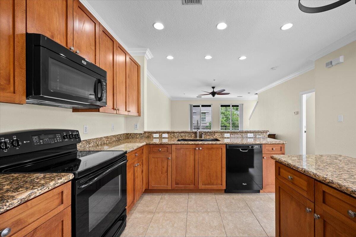 127 Greenwich Circle, Jupiter, FL 33458 photo 13