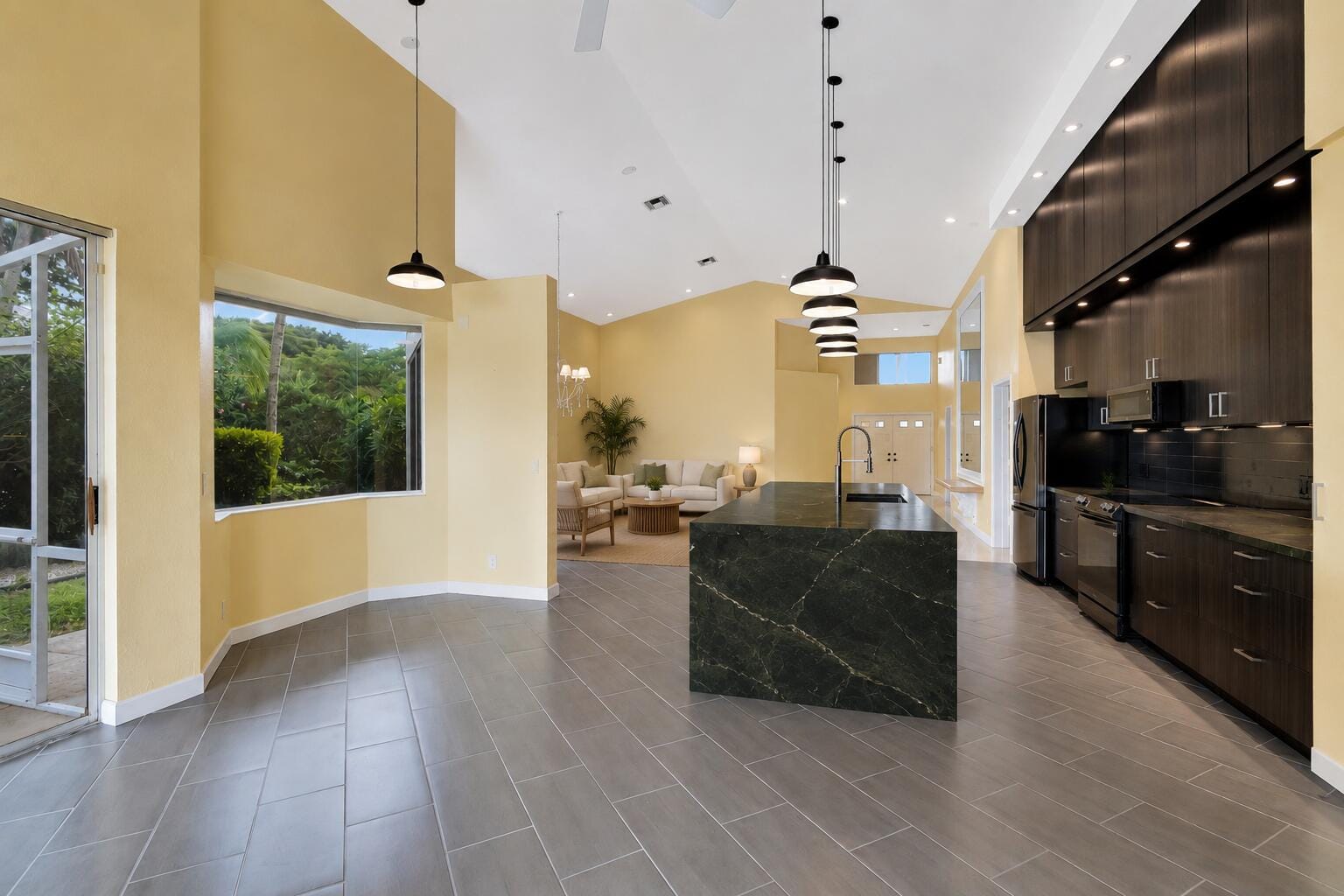 11922 Fountainside Circle, Boynton Beach, FL 33437 photo 12