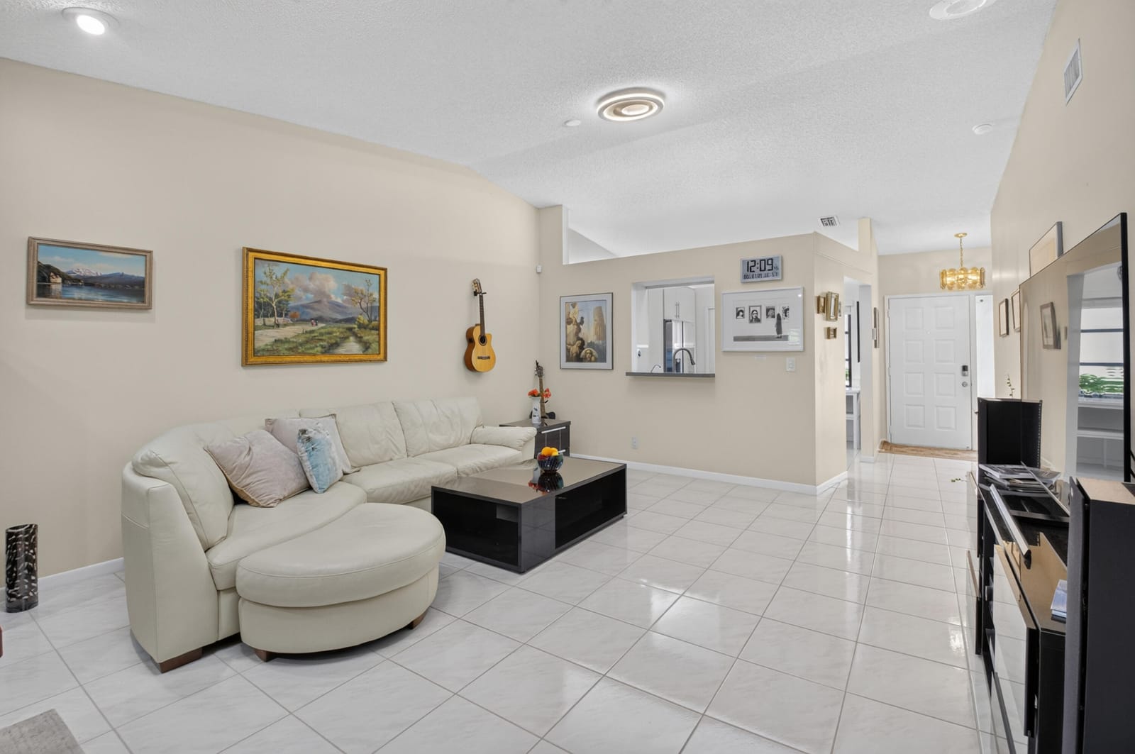 8246 Springview Terrace — photo 7