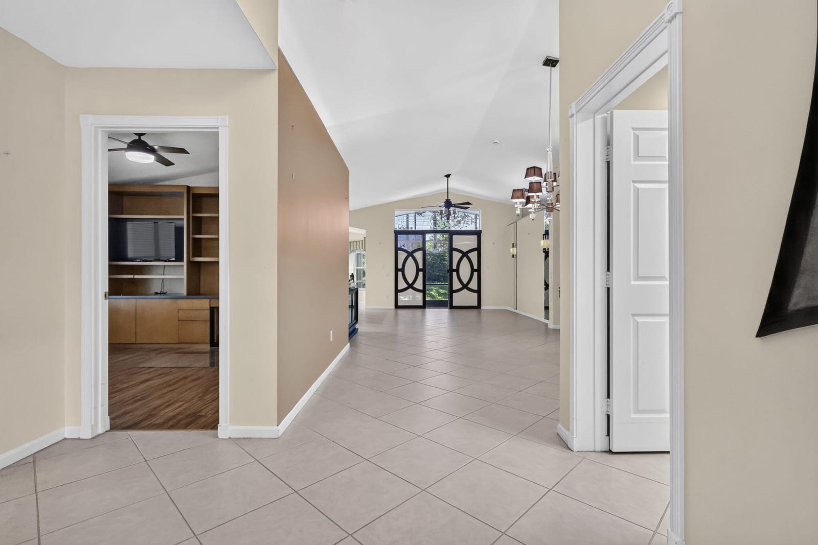 8135 Playa Del Sur Boulevard, Lake Worth, FL 33467 photo 7