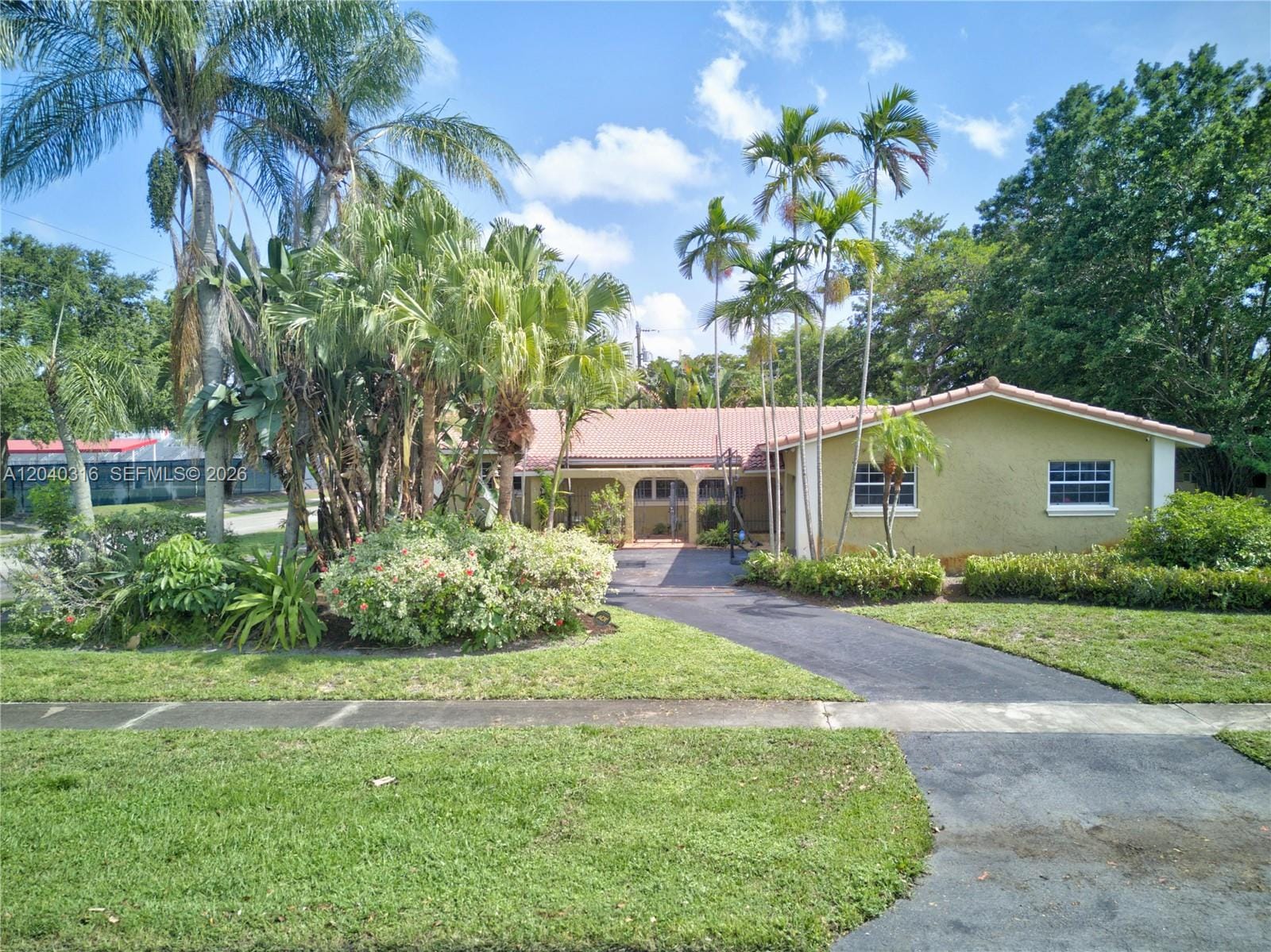 5300 Fillmore Street, Hollywood, FL 33021