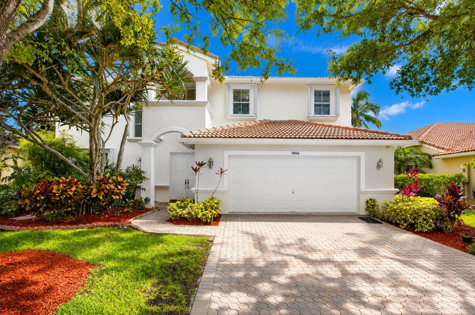 5866 Bay Hill Circle, Lake Worth, FL 33463 photo 2