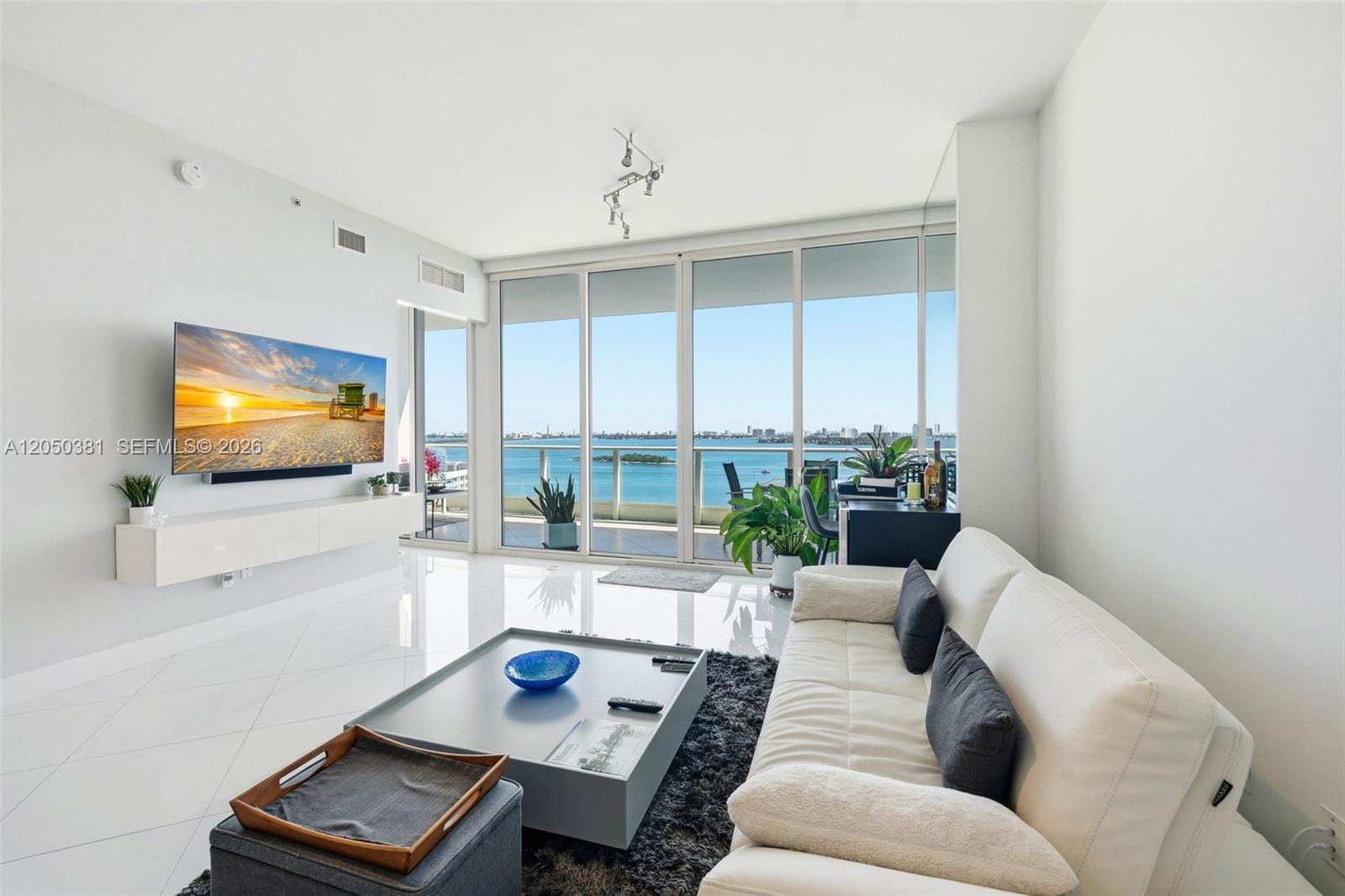 2020 N Bayshore Drive 1908, Miami, FL 33137 photo 6