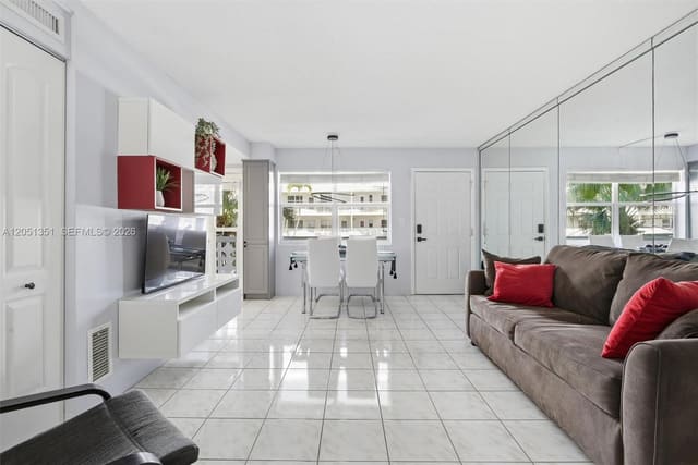 3133 S Ocean Drive 218, Hallandale Beach, FL 33009