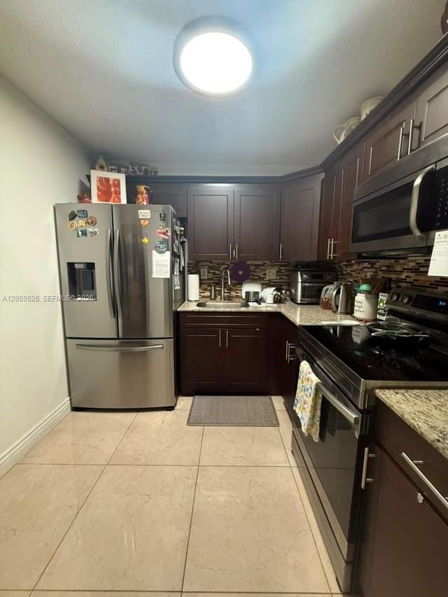 9405 W Flagler Street 212D, Castillian Club, Miami, FL