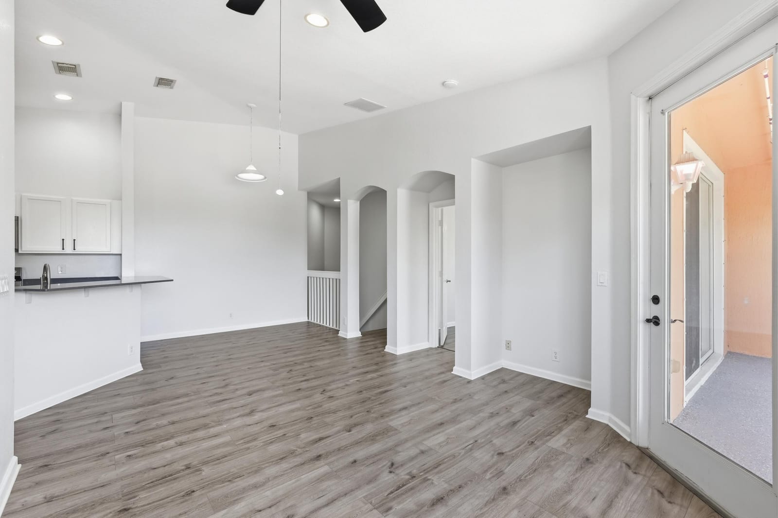 3261 Scarletta Drive — photo 3