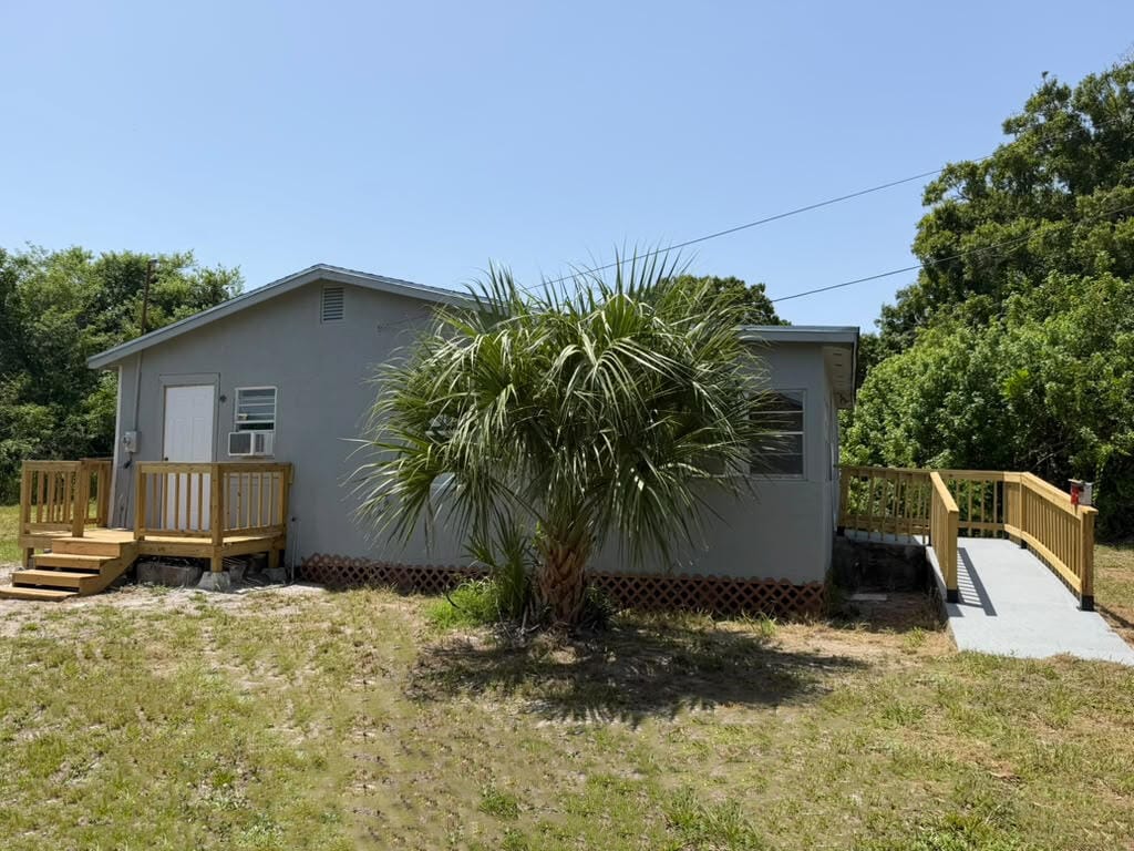 4250 29th Avenue, Vero Beach, FL 32967 photo 2