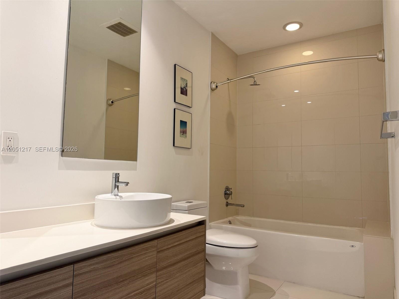 121 NE 34th Street L605, Miami, FL 33137 photo 14