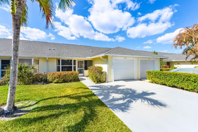 10924 SE Stonehill Lane, Hobe Sound, FL 33455