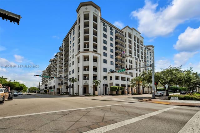 301 Altara Avenue 824, Coral Gables, FL 33146