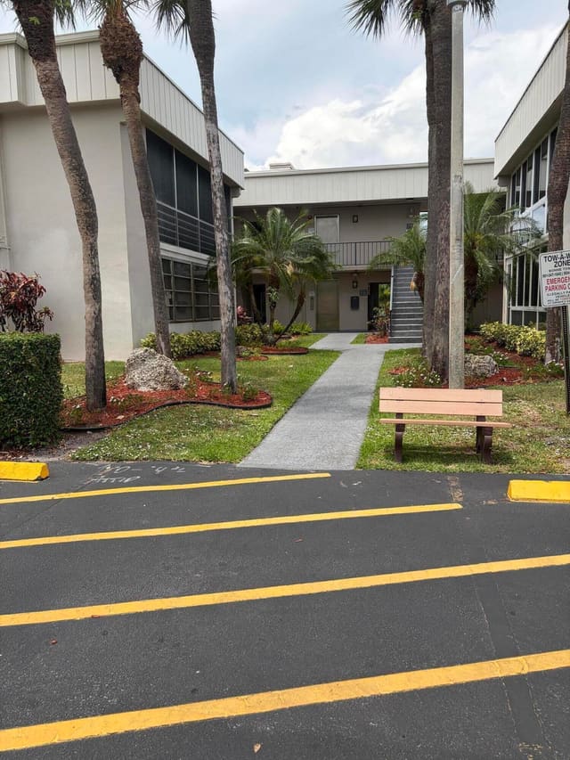 156 Capri D, sold in Kings Point Capri Condos, Delray Beach, FL