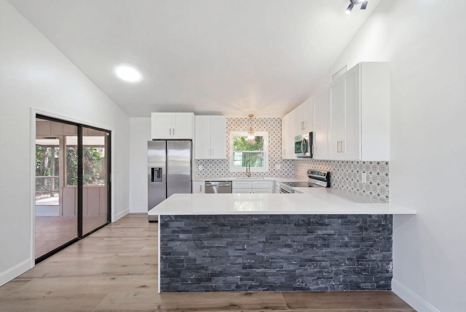306 24th Avenue, Vero Beach, FL 32967