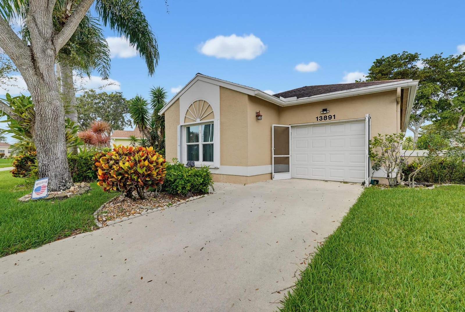13891 Oneida Drive, Delray Beach, FL 33446