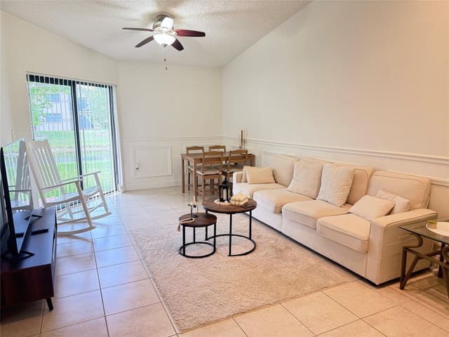 9919 Nob Hill Court 9919, Sunrise, FL 33351